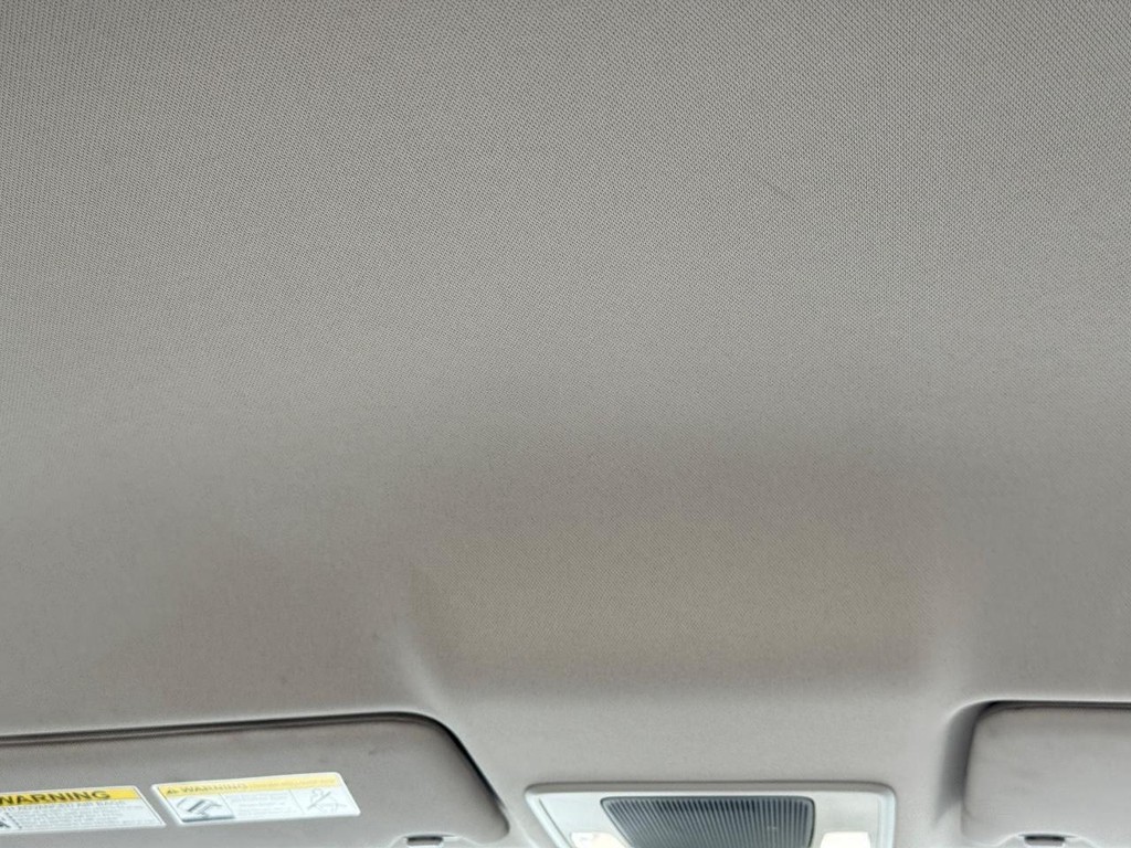 Honda HR-V Vehicle Full-screen Gallery Image 13