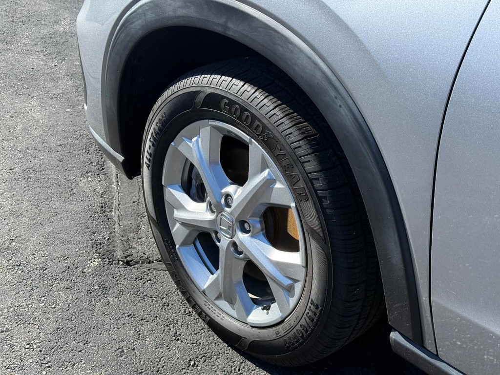 Honda HR-V Vehicle Full-screen Gallery Image 14