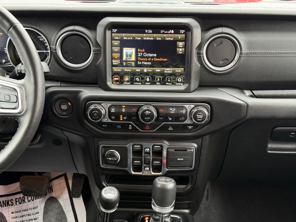 Jeep Wrangler 4xe Vehicle Full-screen Gallery Image 08