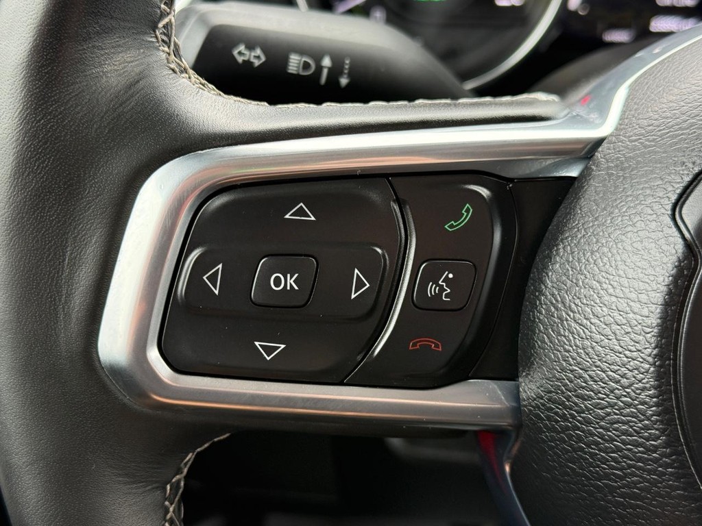 Jeep Wrangler 4xe Vehicle Full-screen Gallery Image 13