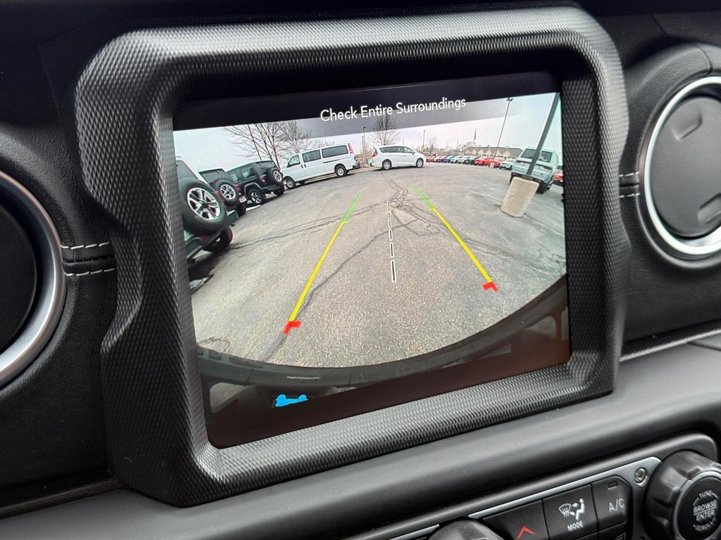 Jeep Wrangler 4xe Vehicle Full-screen Gallery Image 16