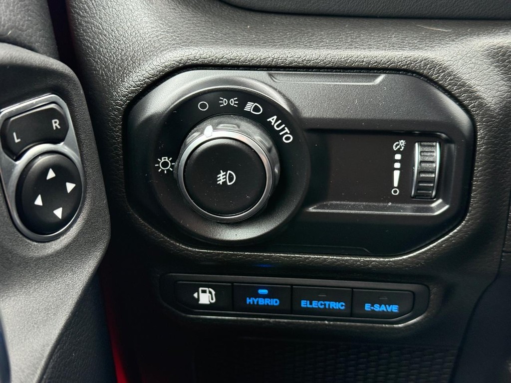 Jeep Wrangler 4xe Vehicle Full-screen Gallery Image 18