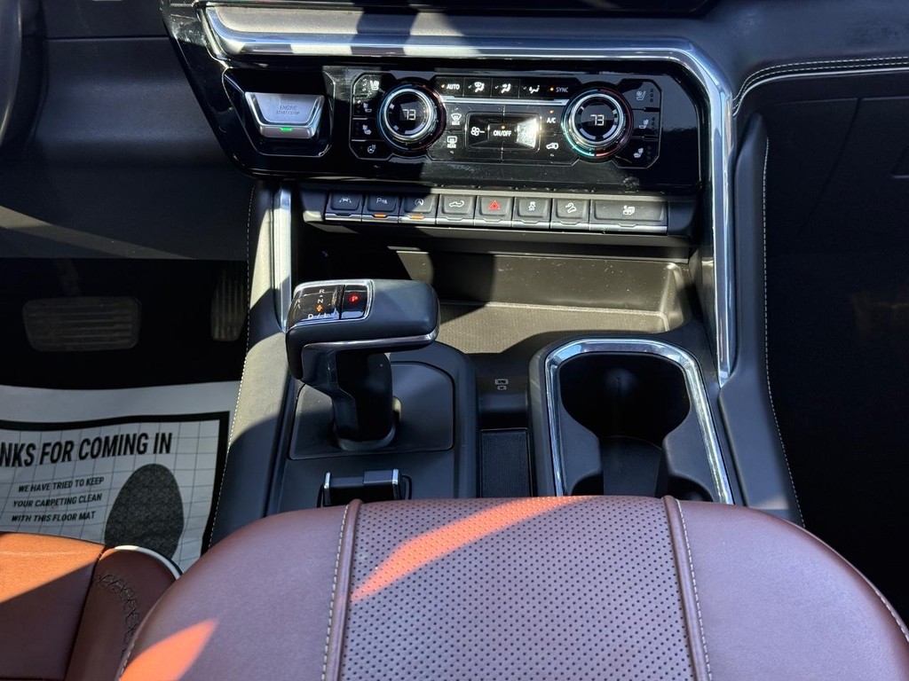 GMC Sierra 1500 Vehicle Full-screen Gallery Image 10