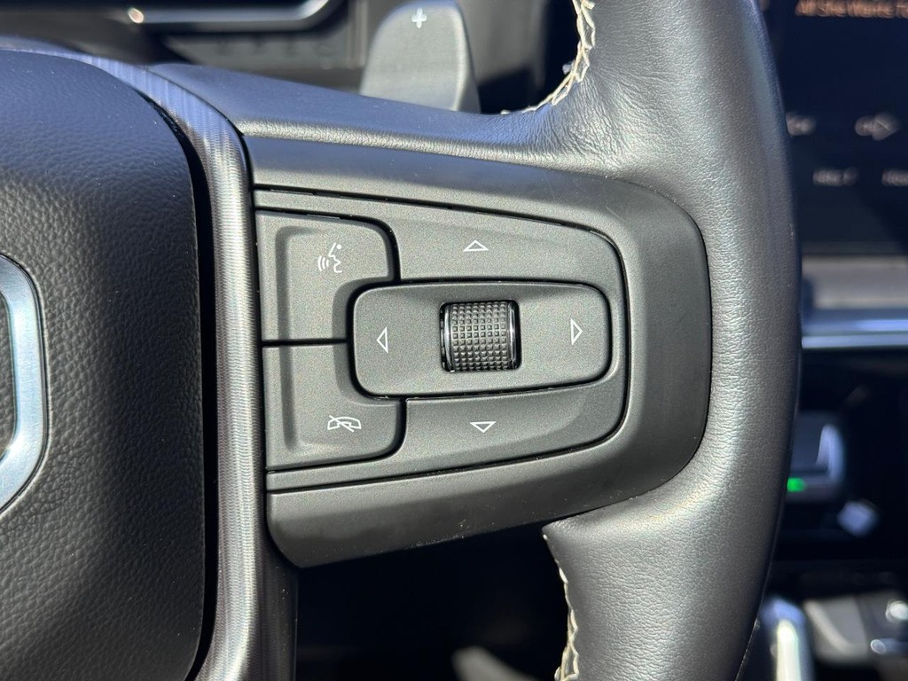 GMC Sierra 1500 Vehicle Full-screen Gallery Image 16