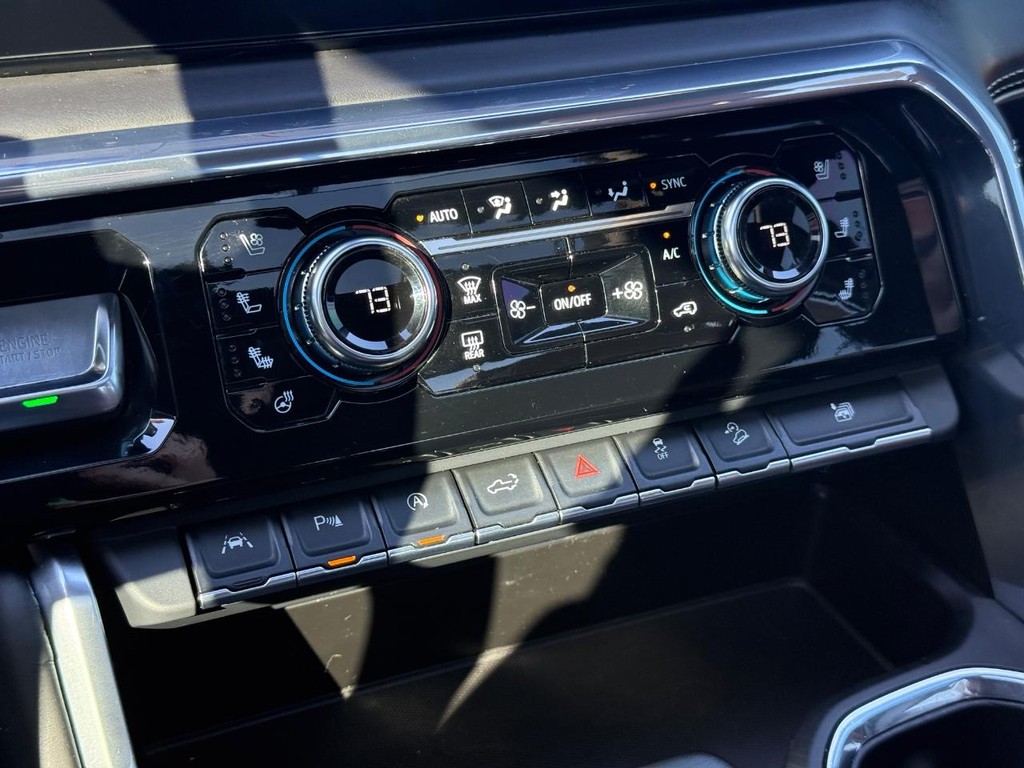 GMC Sierra 1500 Vehicle Full-screen Gallery Image 19