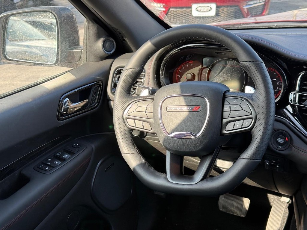 Dodge Durango Vehicle Full-screen Gallery Image 11