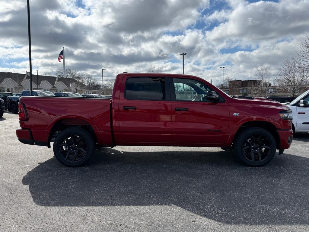 Ram 1500 Vehicle Full-screen Gallery Image 02