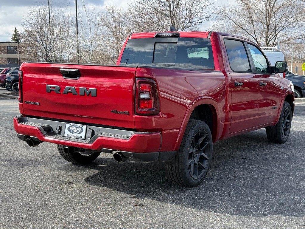 Ram 1500 Vehicle Full-screen Gallery Image 03