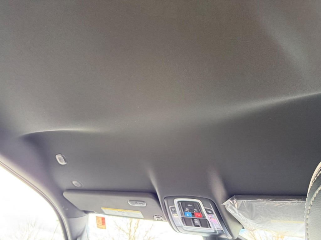 Ram 1500 Vehicle Full-screen Gallery Image 11