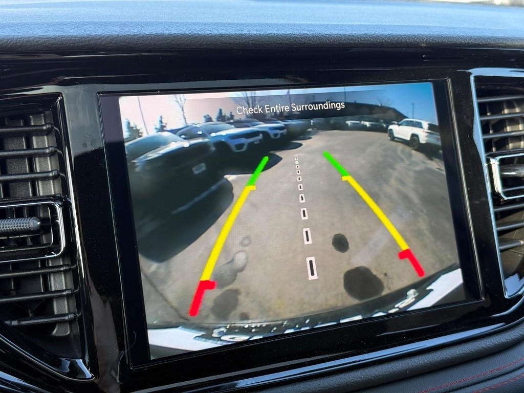 Dodge Durango Vehicle Full-screen Gallery Image 18