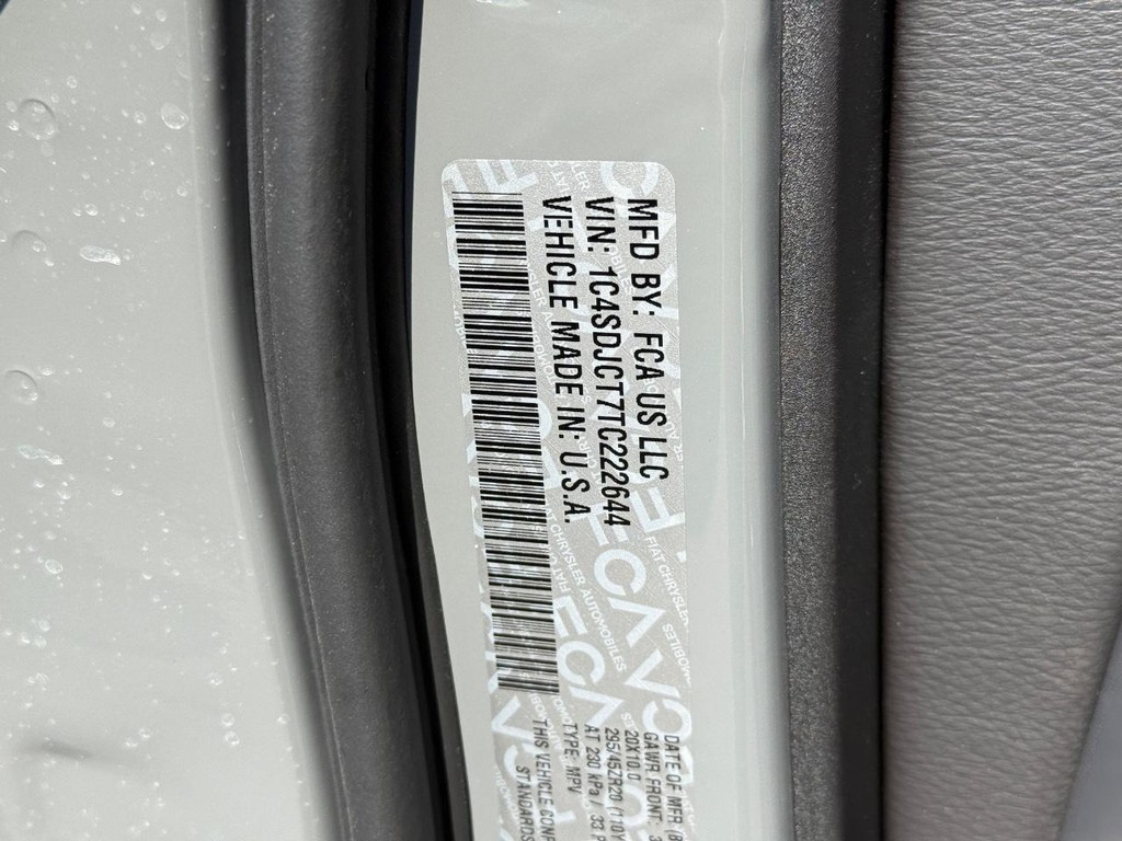 Dodge Durango Vehicle Full-screen Gallery Image 23