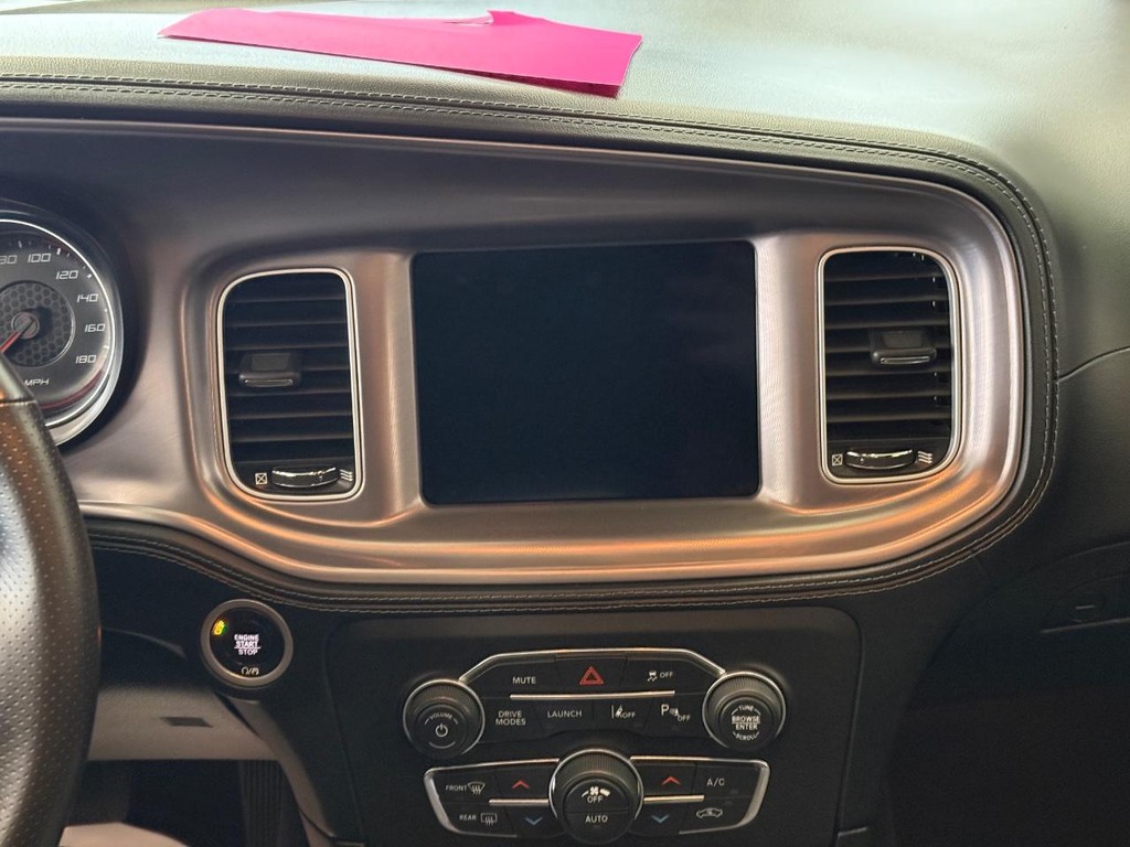 Dodge Charger Vehicle Full-screen Gallery Image 09