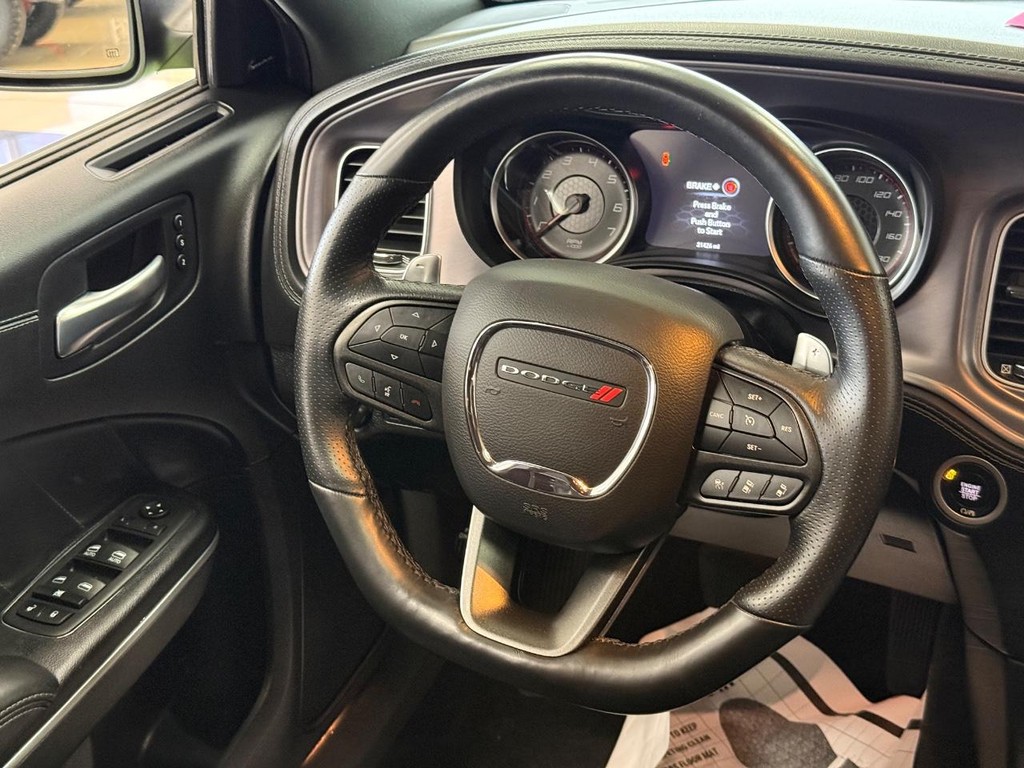 Dodge Charger Vehicle Full-screen Gallery Image 11