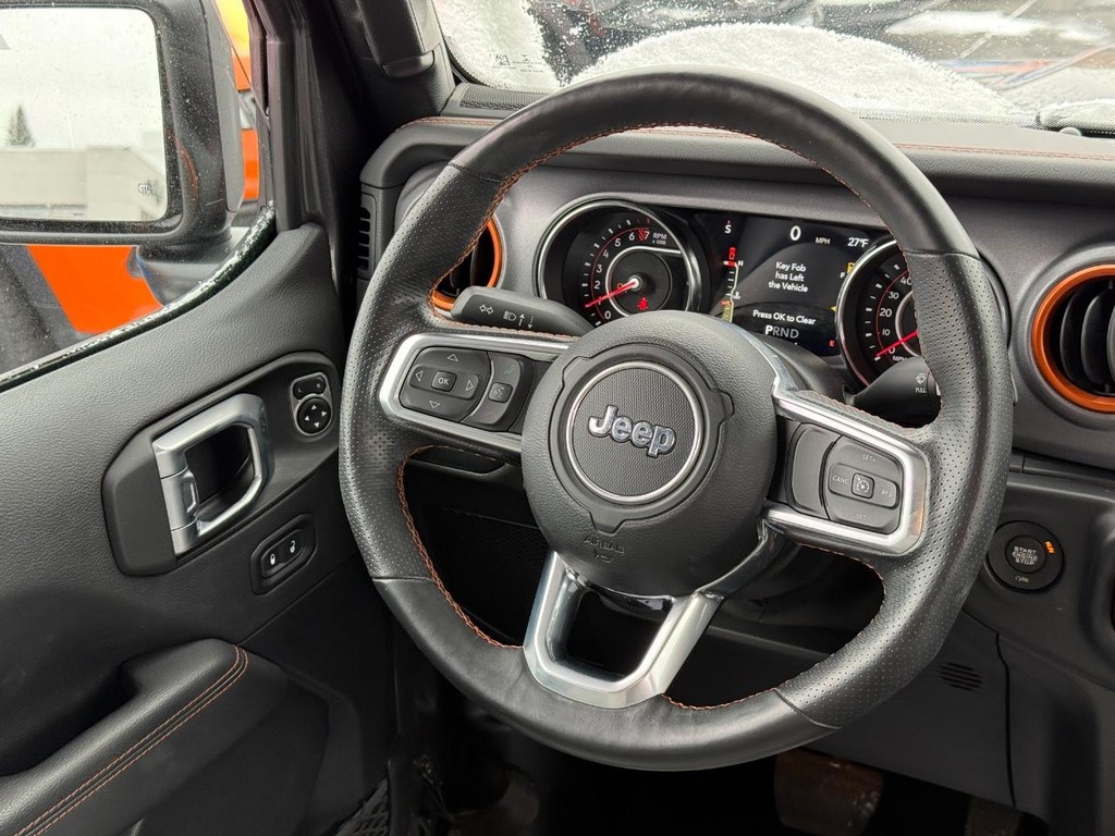 Jeep Gladiator Vehicle Full-screen Gallery Image 12