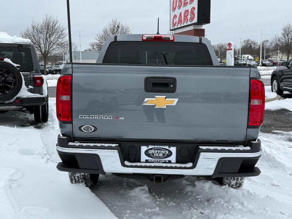 Chevrolet Colorado Vehicle Full-screen Gallery Image 04