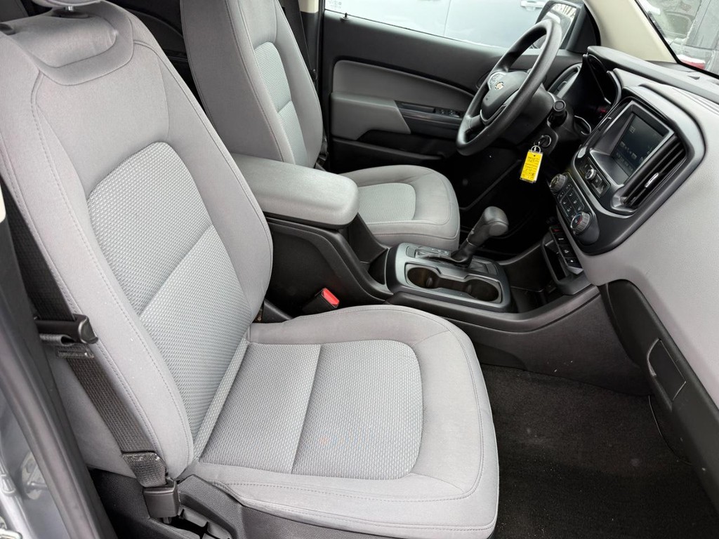 Chevrolet Colorado Vehicle Full-screen Gallery Image 05