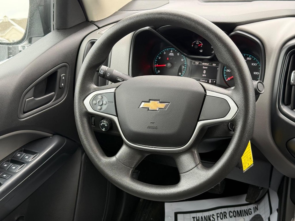 Chevrolet Colorado Vehicle Full-screen Gallery Image 10