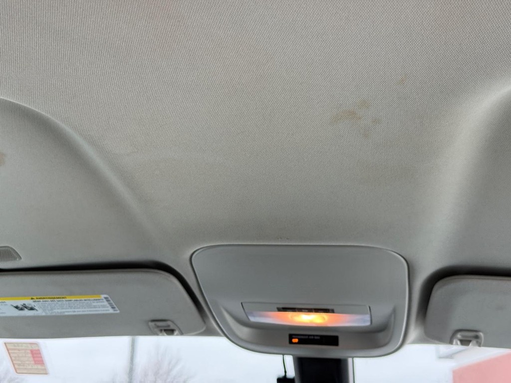 Chevrolet Colorado Vehicle Full-screen Gallery Image 12