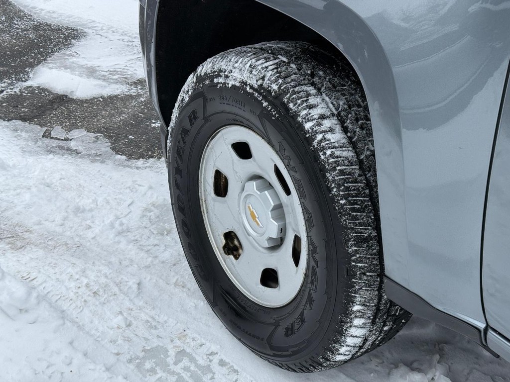 Chevrolet Colorado Vehicle Full-screen Gallery Image 13