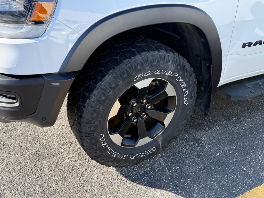 Ram 1500 Vehicle Full-screen Gallery Image 04