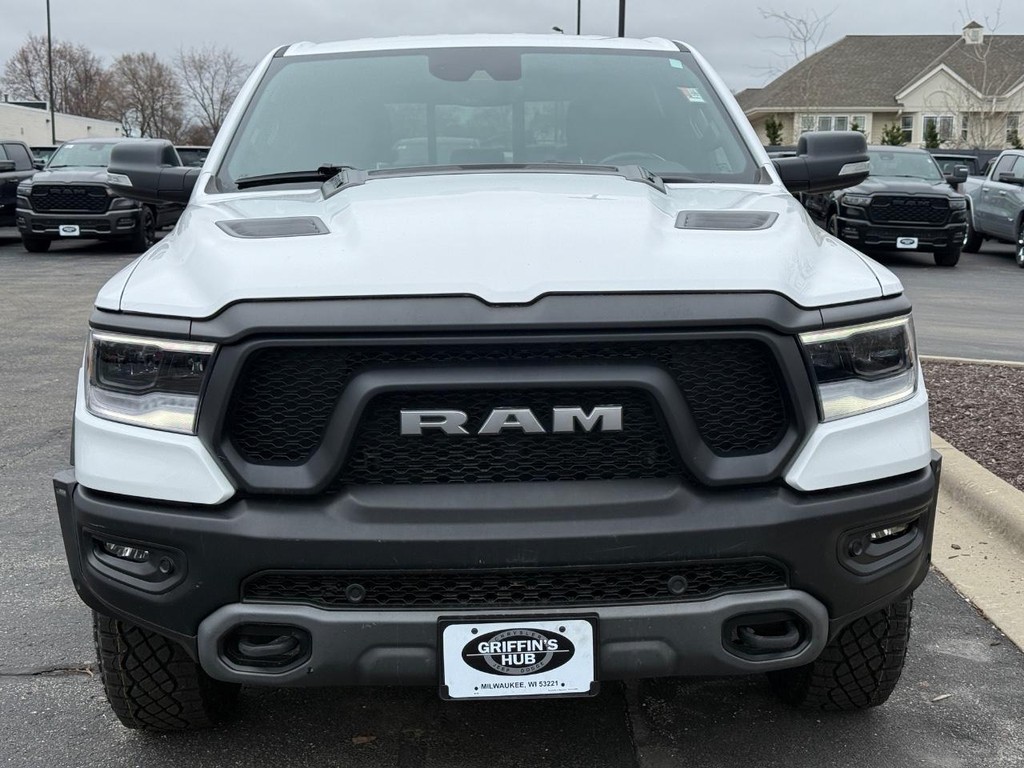 Ram 1500 Vehicle Full-screen Gallery Image 10