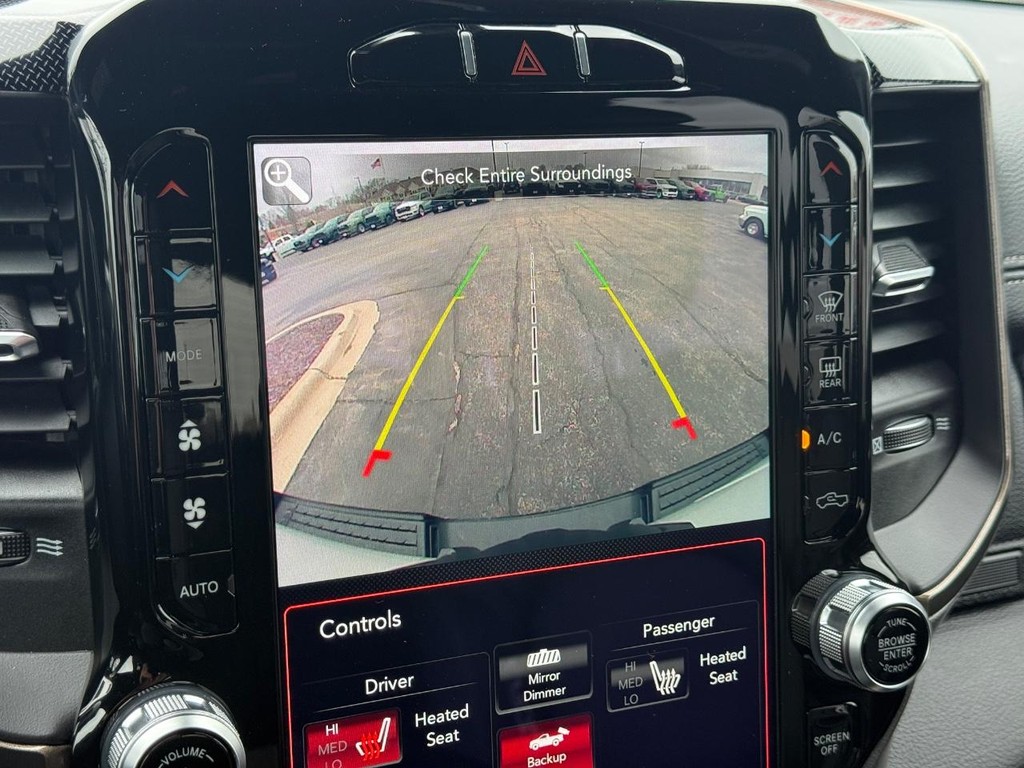Ram 1500 Vehicle Full-screen Gallery Image 19