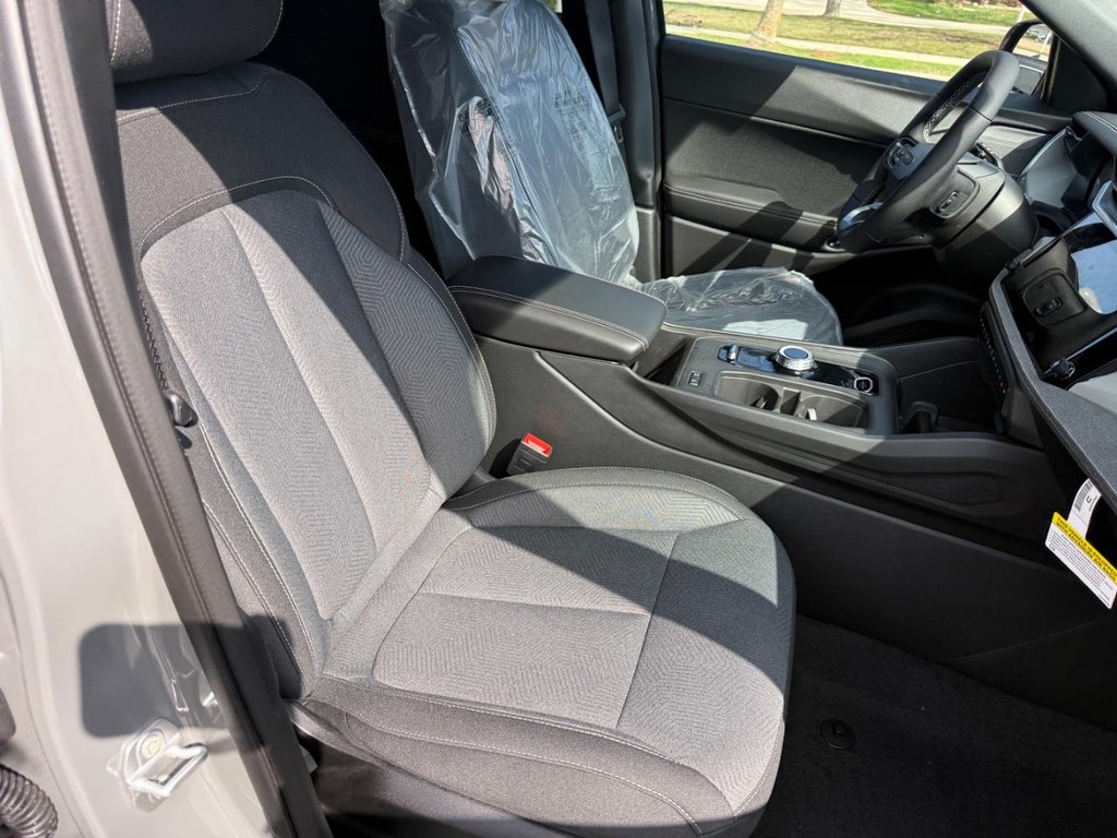 Jeep Cherokee Vehicle Full-screen Gallery Image 06
