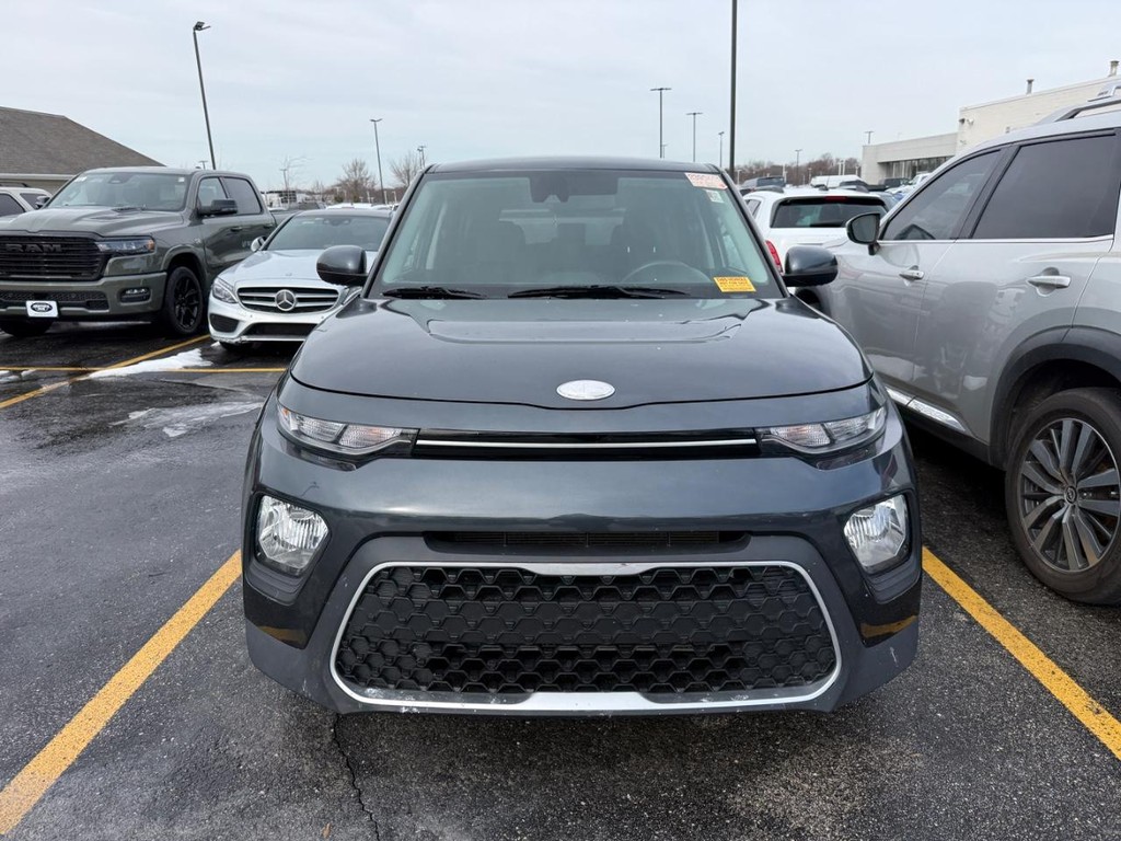 Kia Soul Vehicle Full-screen Gallery Image 02