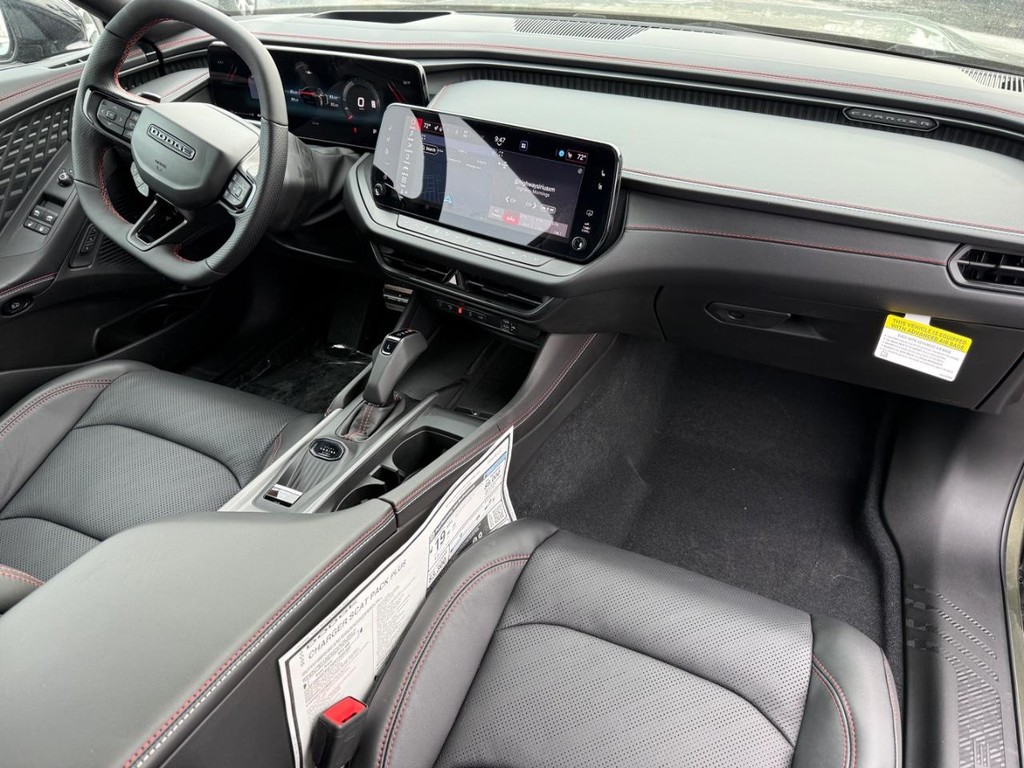 Dodge Charger Vehicle Full-screen Gallery Image 08