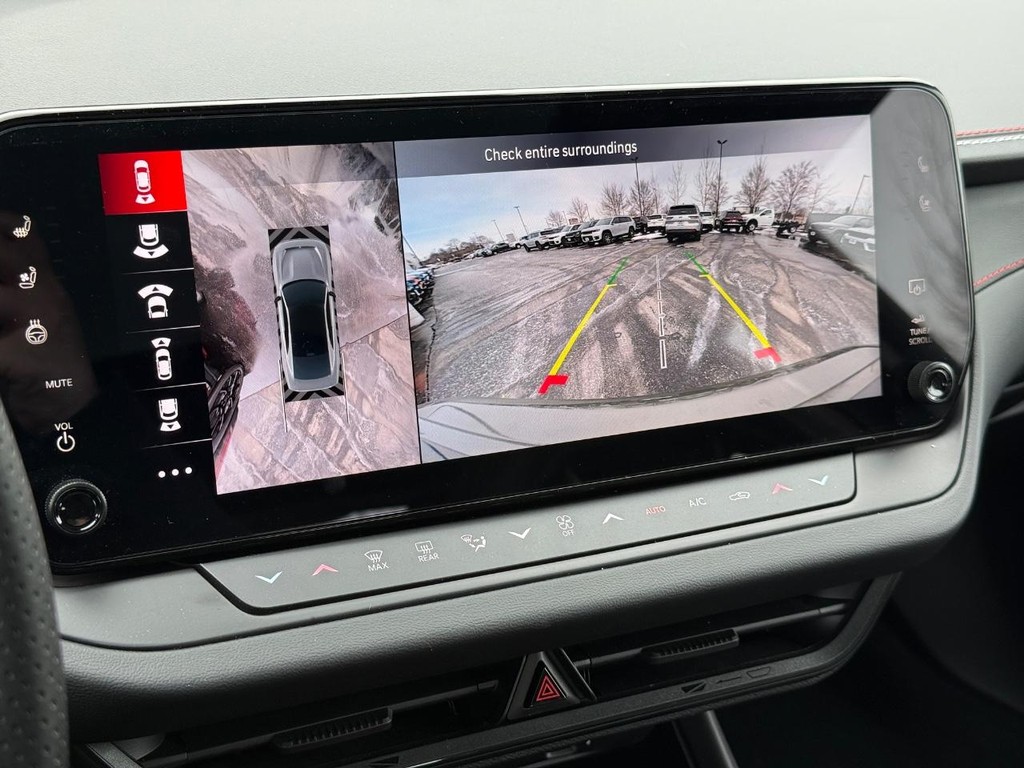 Dodge Charger Vehicle Full-screen Gallery Image 18