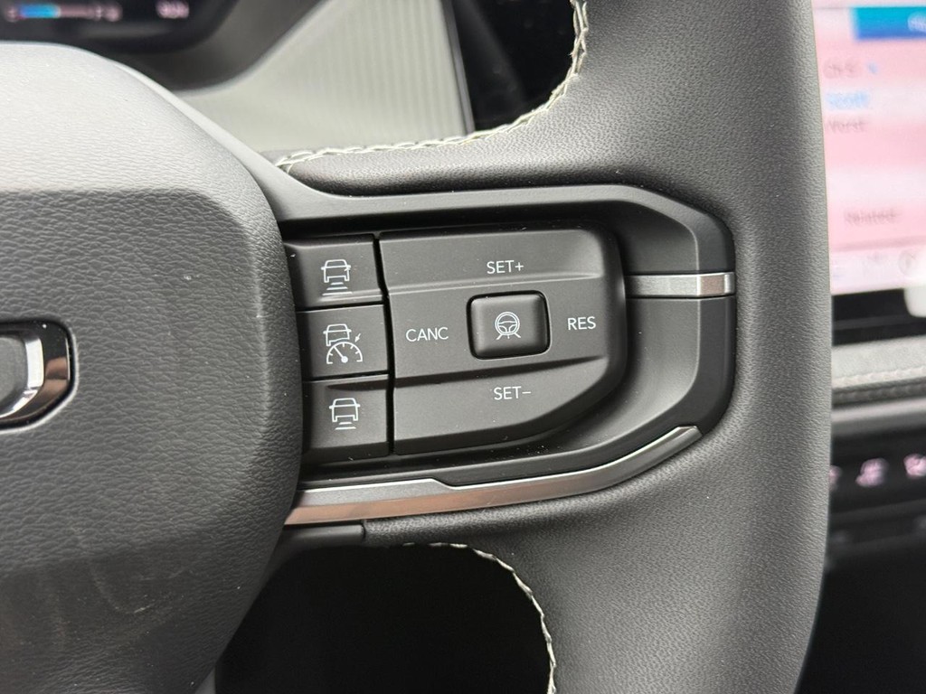 Jeep Cherokee Vehicle Full-screen Gallery Image 13