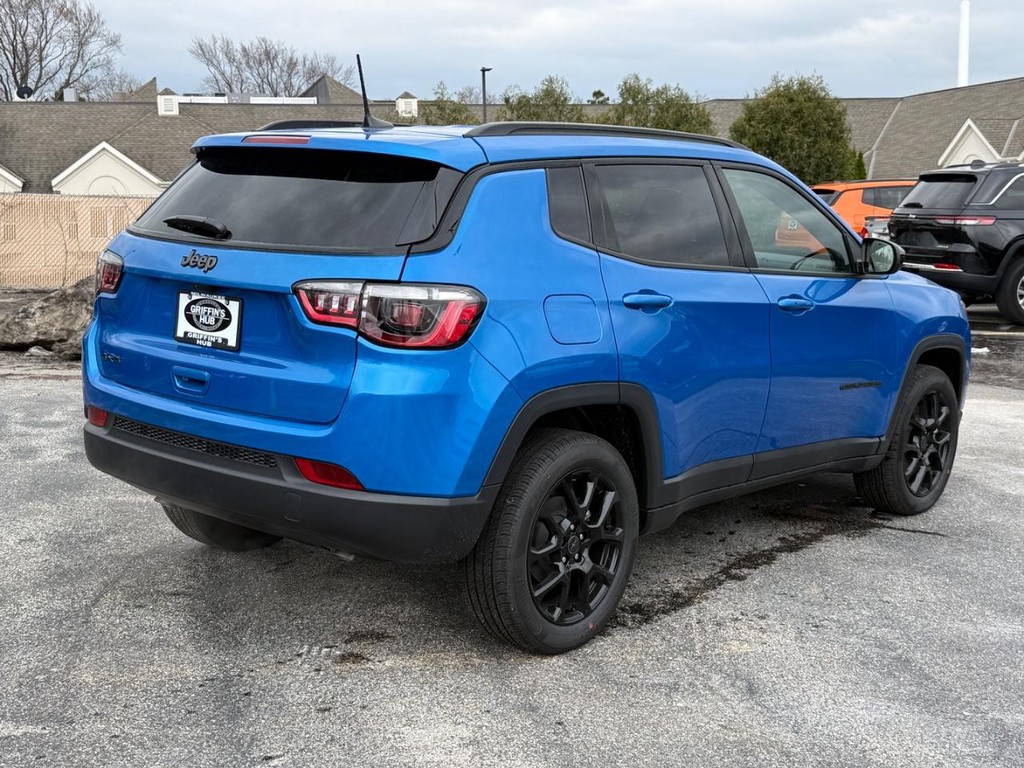 Jeep Compass Vehicle Full-screen Gallery Image 03