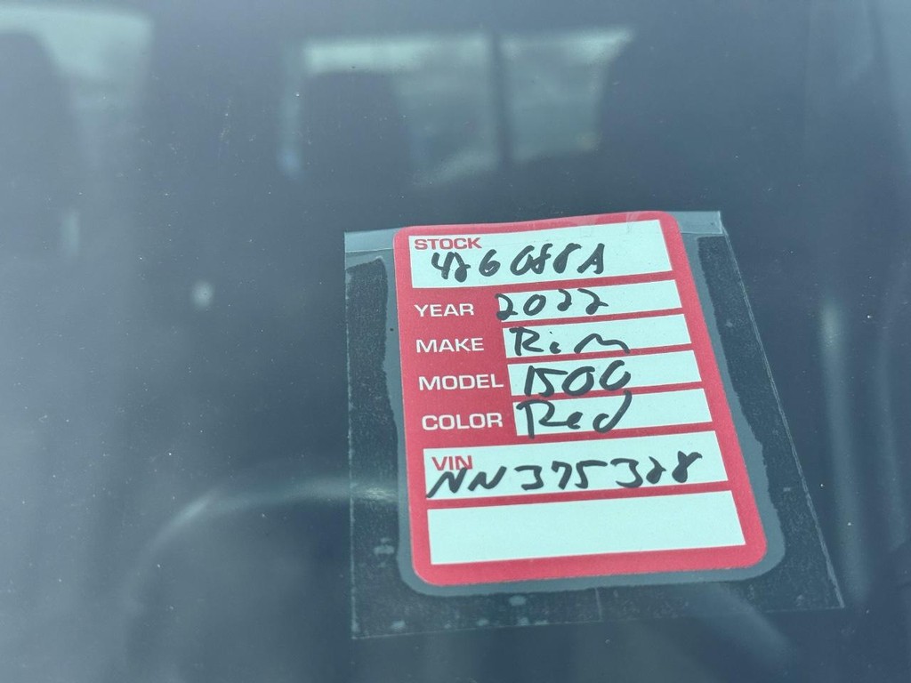 Ram 1500 Vehicle Full-screen Gallery Image 04