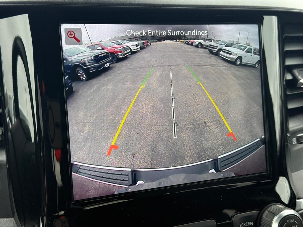 Ram 1500 Vehicle Full-screen Gallery Image 20