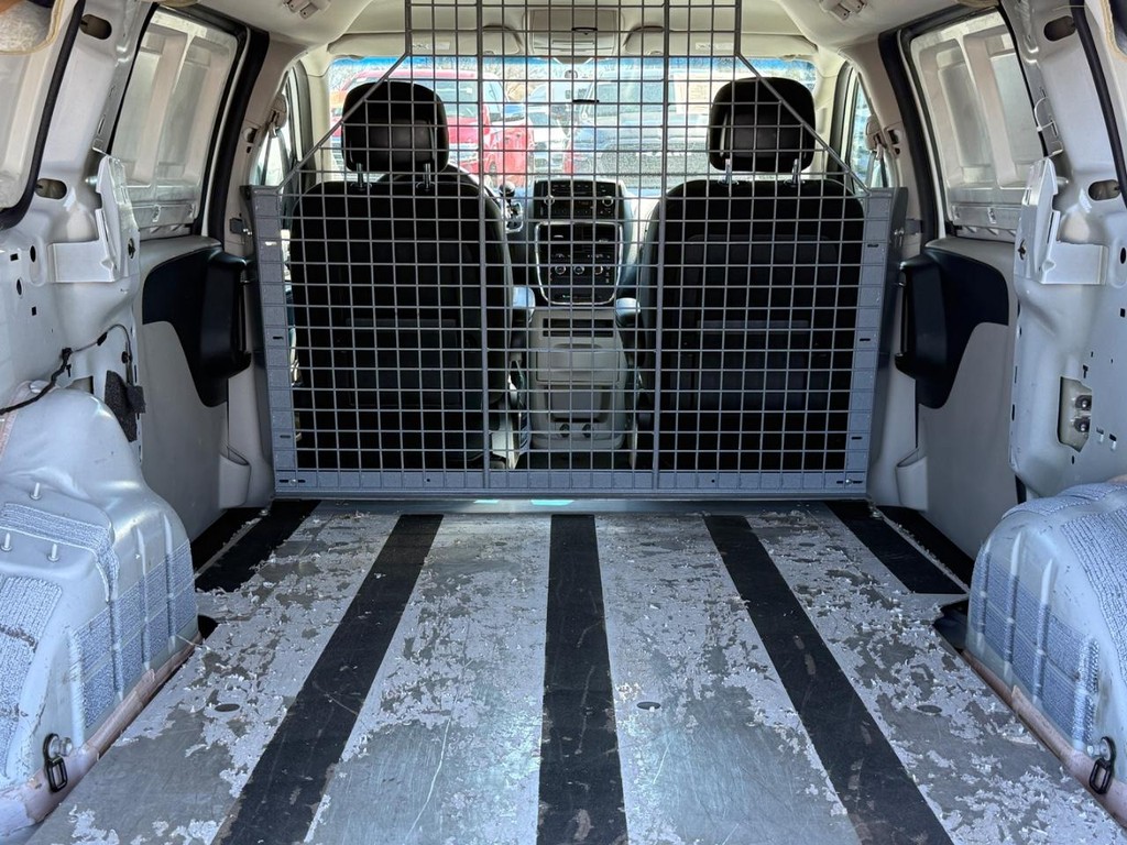Ram Cargo Van Vehicle Full-screen Gallery Image 05