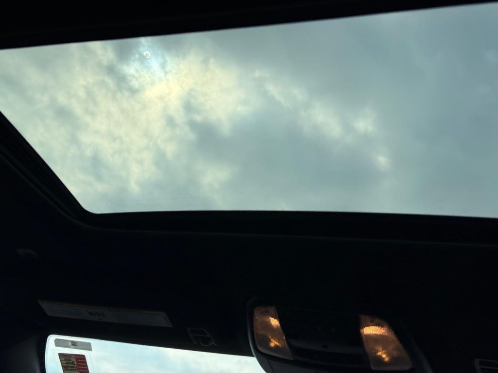 Dodge Durango Vehicle Full-screen Gallery Image 12