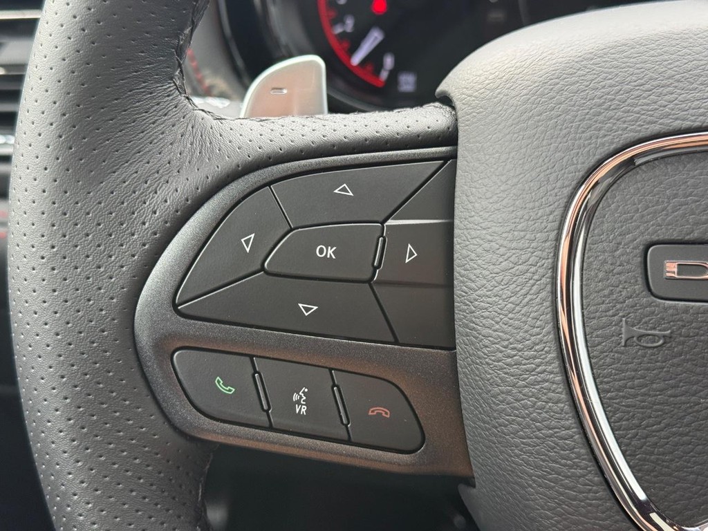 Dodge Durango Vehicle Full-screen Gallery Image 13