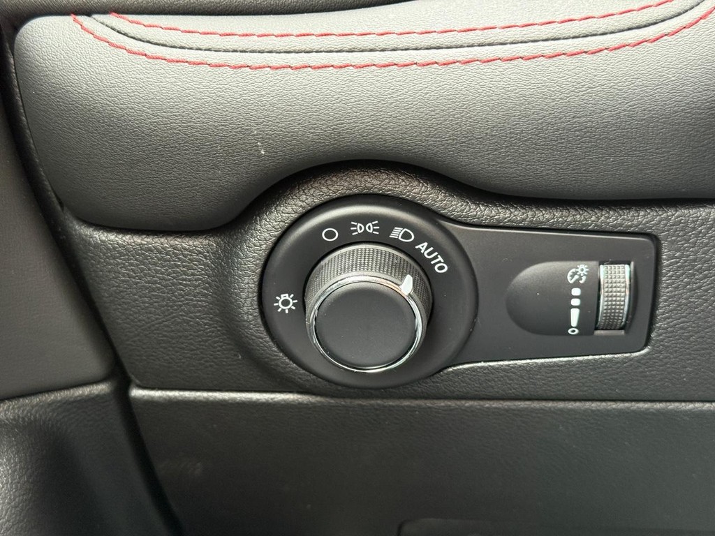 Dodge Durango Vehicle Full-screen Gallery Image 19
