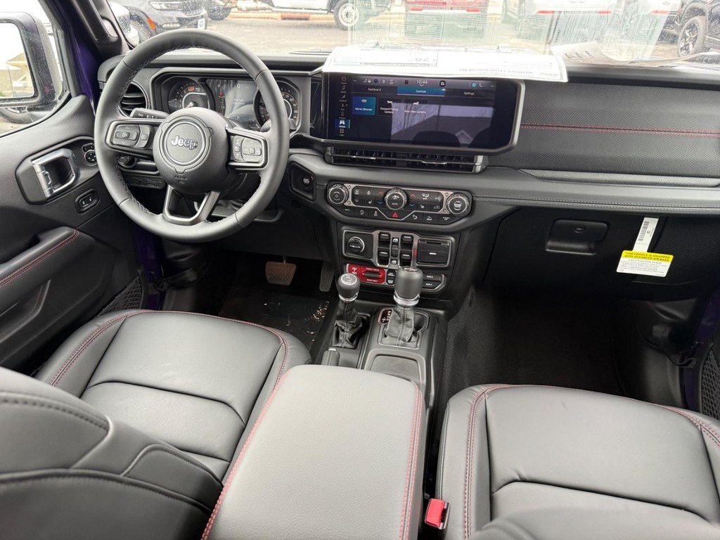 Jeep Wrangler Vehicle Full-screen Gallery Image 06