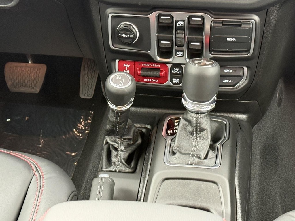 Jeep Wrangler Vehicle Full-screen Gallery Image 08