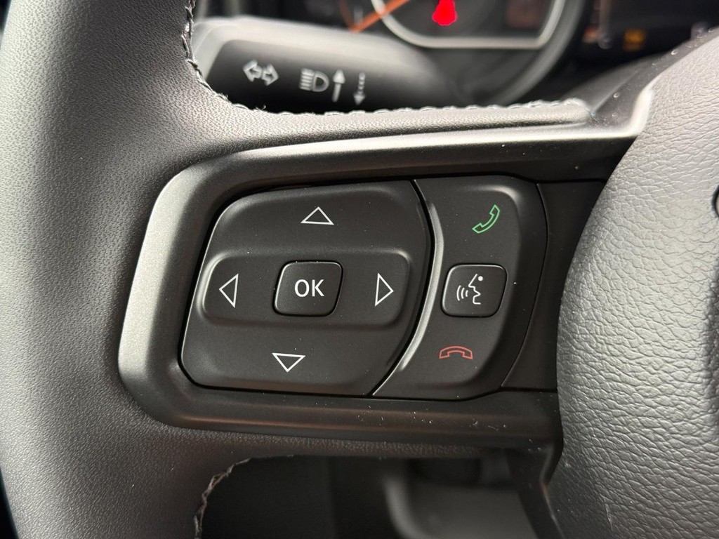 Jeep Wrangler Vehicle Full-screen Gallery Image 12