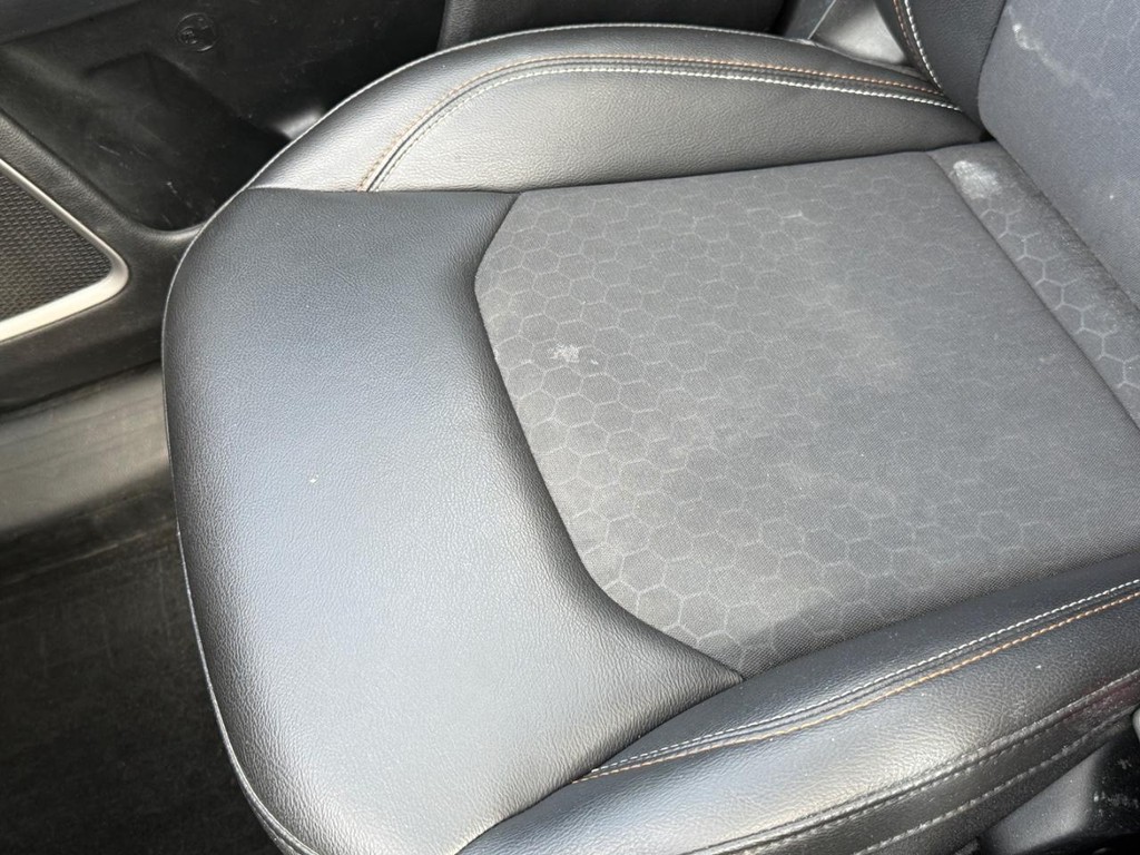 Jeep Compass Vehicle Full-screen Gallery Image 20