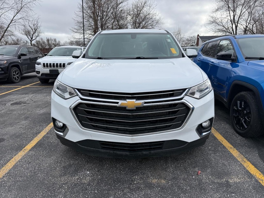 Chevrolet Traverse Vehicle Full-screen Gallery Image 02