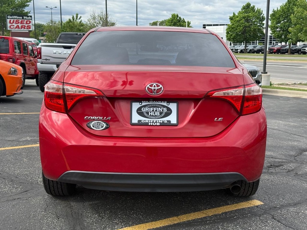 Toyota Corolla Vehicle Full-screen Gallery Image 05
