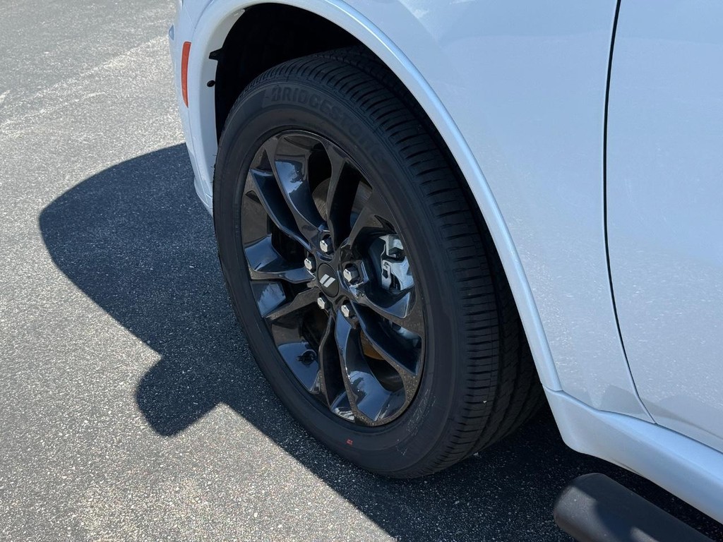 Dodge Durango Vehicle Full-screen Gallery Image 12