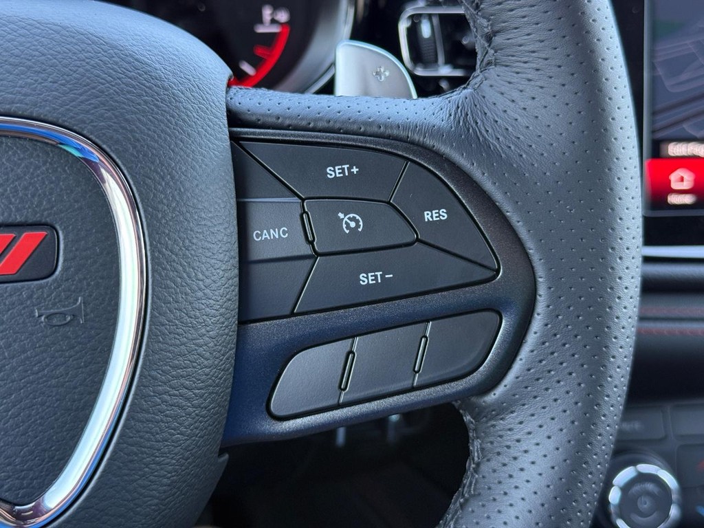 Dodge Durango Vehicle Full-screen Gallery Image 14