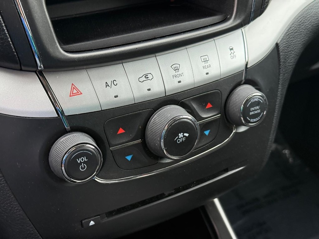 Dodge Journey Vehicle Full-screen Gallery Image 20