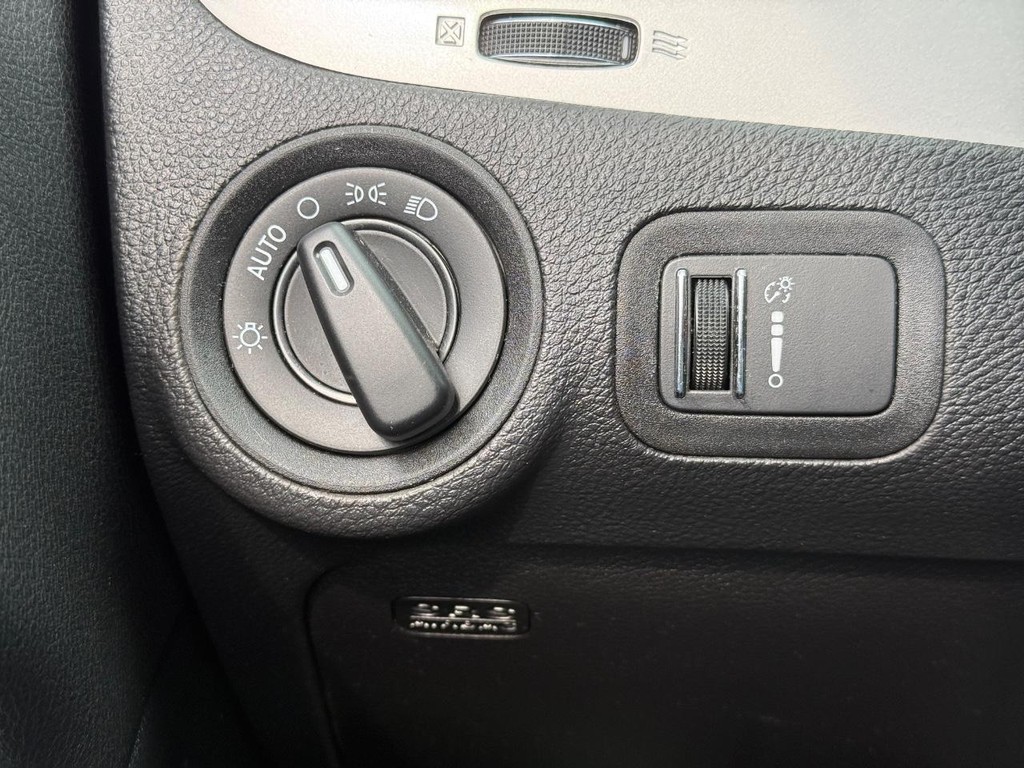 Dodge Journey Vehicle Full-screen Gallery Image 22