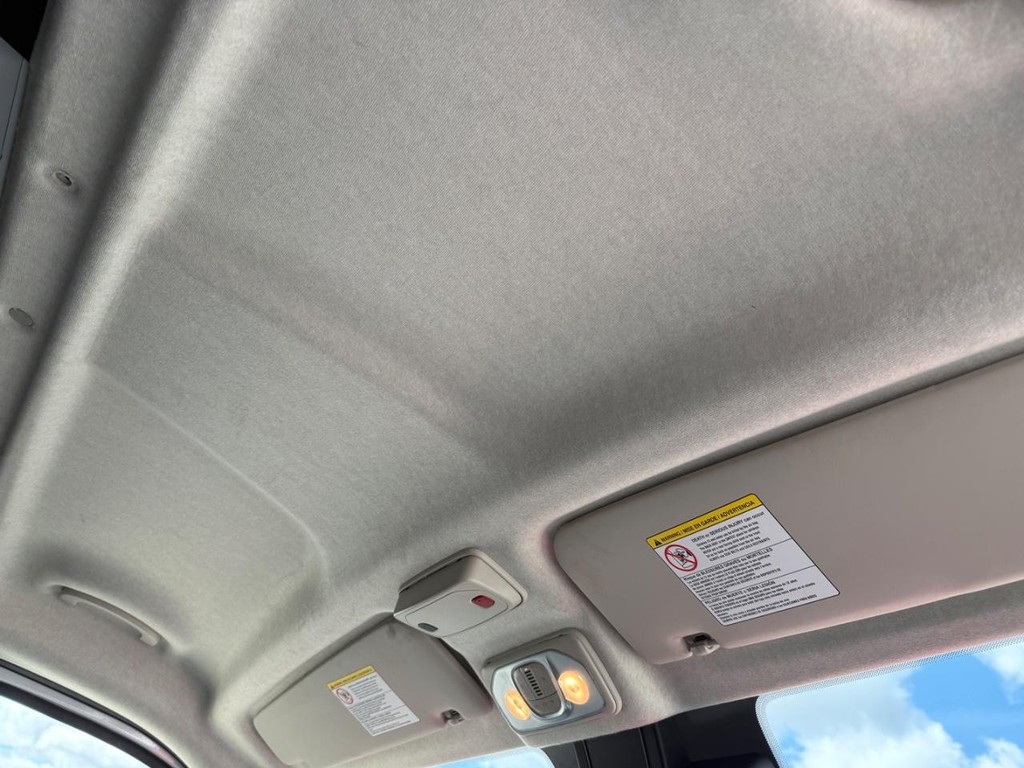 Ram ProMaster Cargo Van Vehicle Full-screen Gallery Image 07