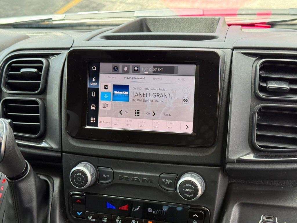 Ram ProMaster Cargo Van Vehicle Full-screen Gallery Image 09